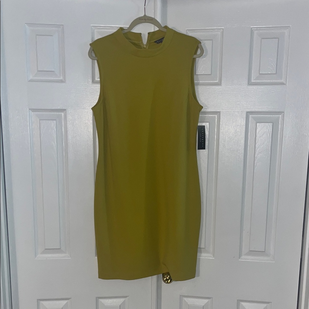 Elegant Sleeveless Yellow Dress